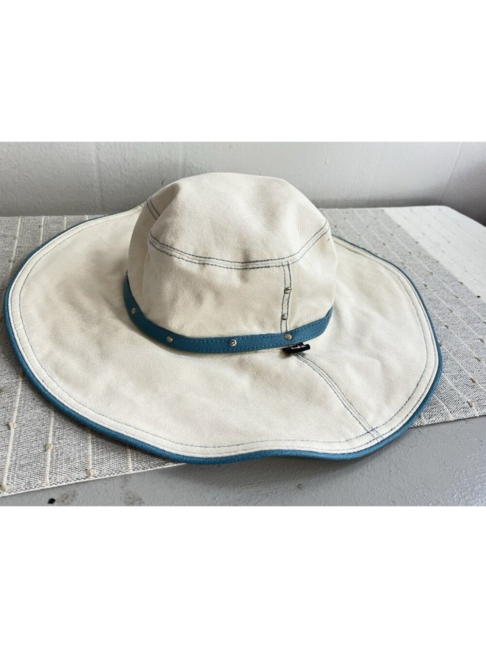 LEI Floppy Sun Hat Wide Brim Cotton Y2K  Vibes Beachy Resort